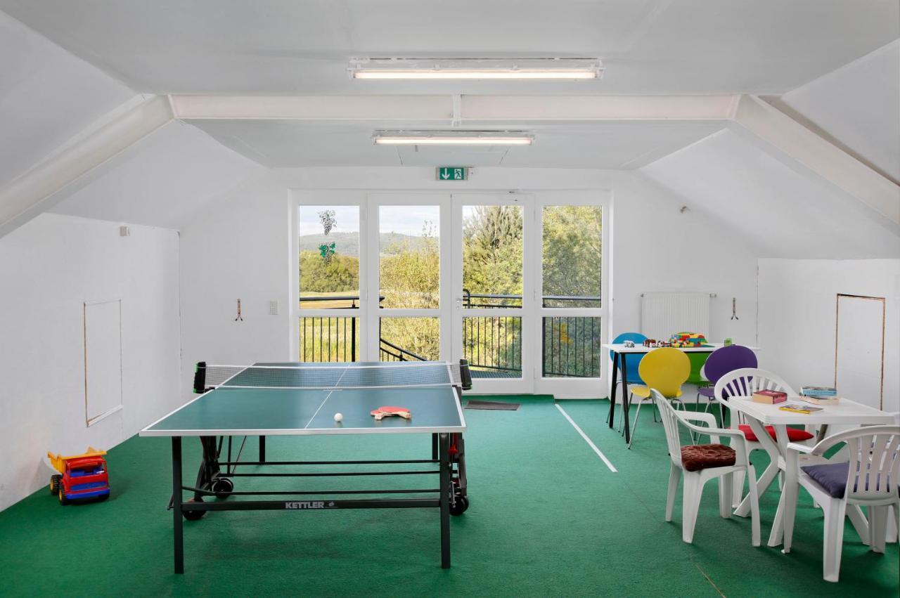 Knaus Campingpark Huenfeld Exterior photo